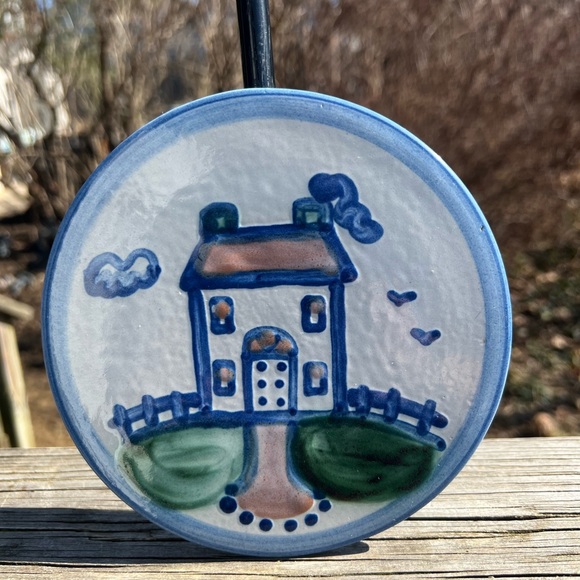 Vintage M.A. Hadley Trivet/ Wall Plate Farmhouse Preowned 6 2/8” Across - Picture 8 of 10